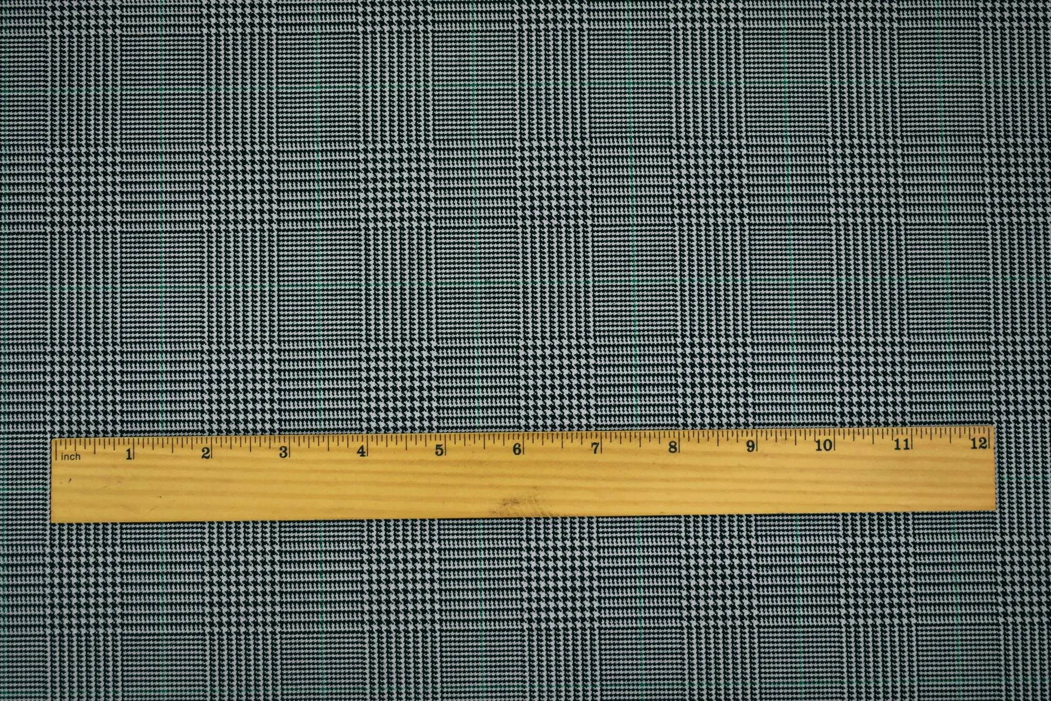 Black-Gray-Green Wool-Polyester Plaid Woven Suiting Fabric