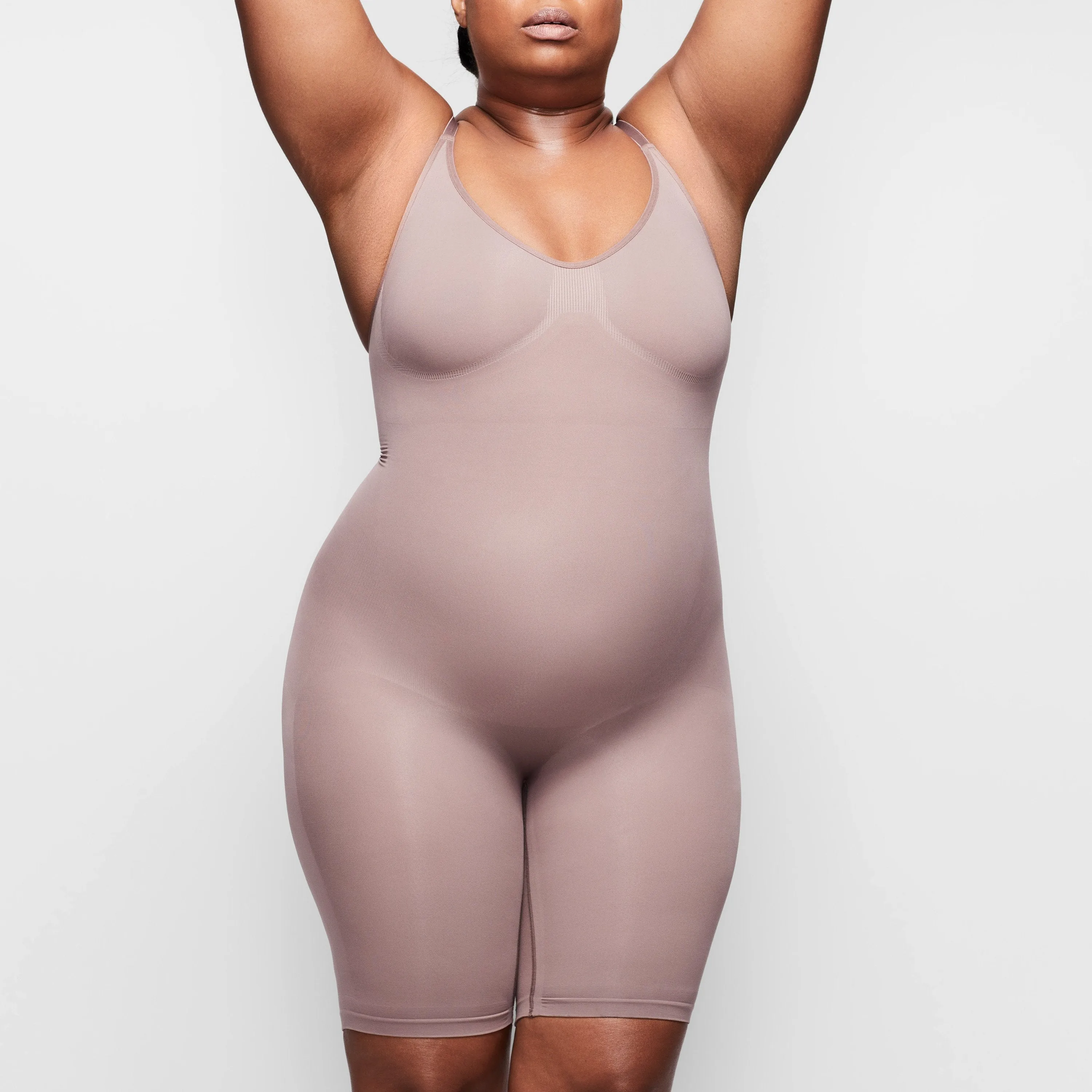SCULPTING BODYSUIT MID THIGH | UMBER