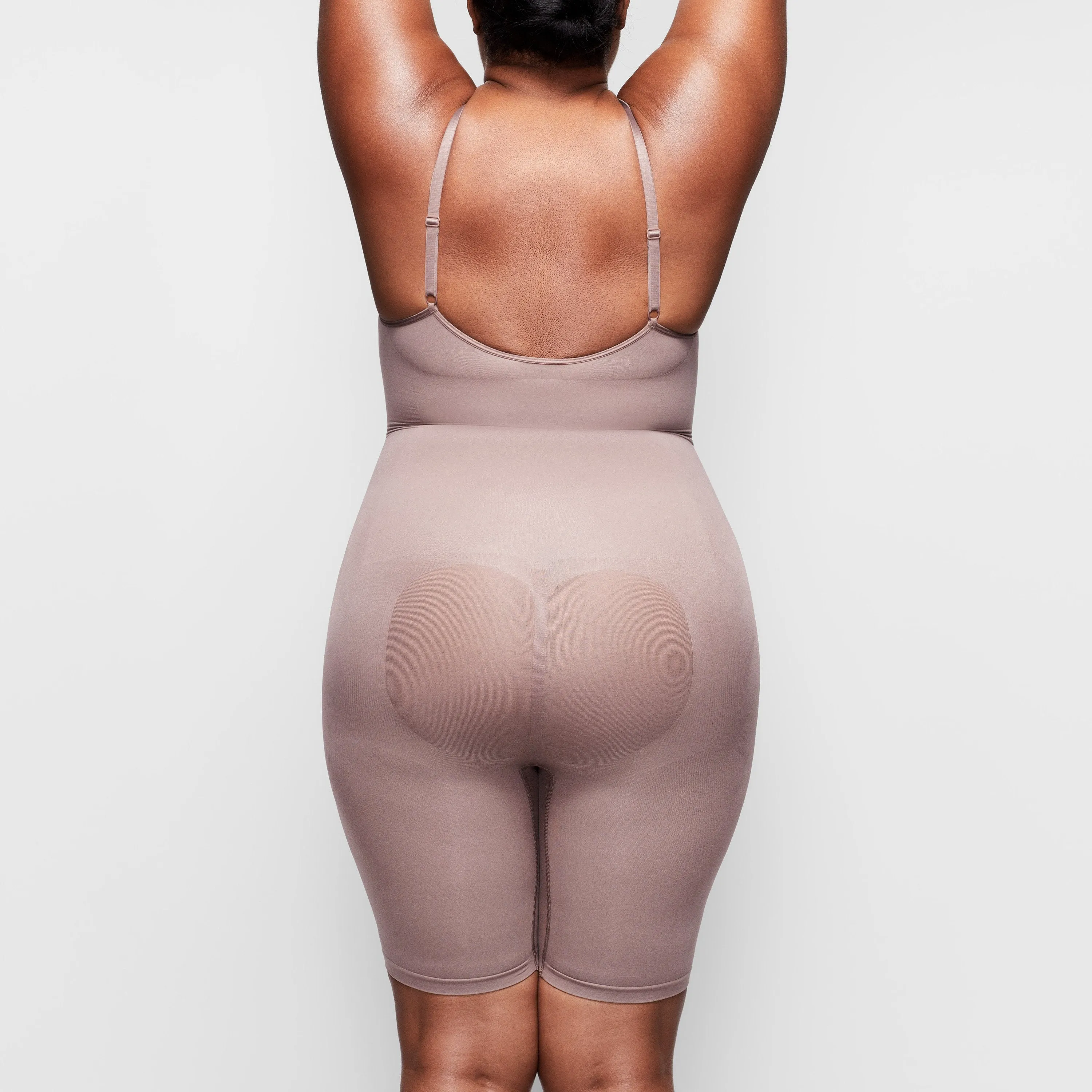 SCULPTING BODYSUIT MID THIGH | UMBER